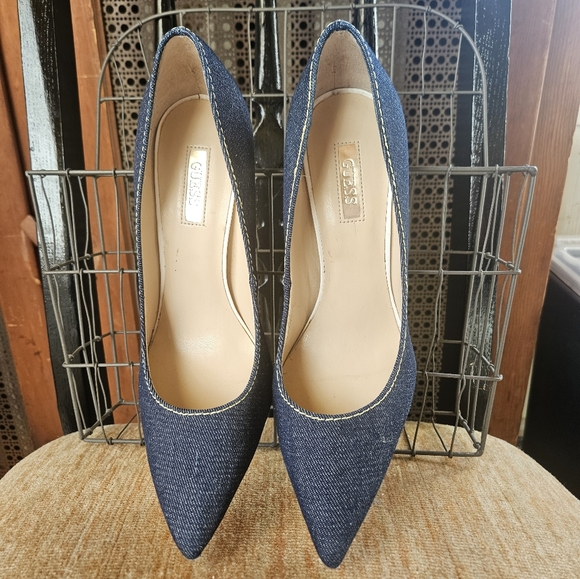 EUC..Guess Dark Blue Denim Heels SIze 7.5M - Picture 3 of 8